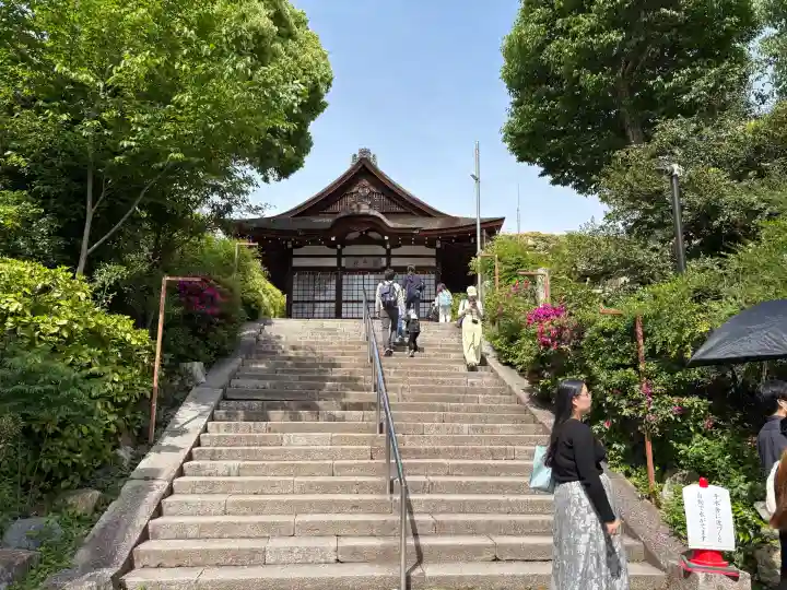 宇治神社の{uncategorized: "未分類", other: "その他", undefined: "問題あり", building: "その他建物", grave: "お墓", sacred_gate: "鳥居", guardian: "狛犬", statue: "像", buddha: "仏像", history: "歴史", nature: "自然", garden: "庭園", animal: "動物", pagoda: "塔", temizu: "手水舎", mountain_gate: "山門・神門", sanctuary: "本殿・本堂", subordinate: "末社・摂社", art: "芸術", scenery: "景色", jizo: "地蔵", ema: "絵馬", goshuin: "御朱印", omikuji: "おみくじ", items: "授与品その他", amulet: "お守り", goshuincho: "御朱印帳", eats: "食事", festival: "お祭り", votive_dance: "神楽", shichigosan: "七五三参", wedding: "結婚式", experience: "体験その他", initially: "初詣", around: "周辺", anti_infection: "感染症対策"}