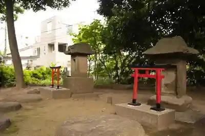 弦巻神社の末社・摂社
