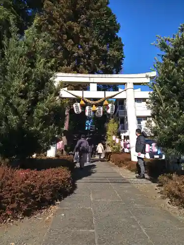 中氷川神社の鳥居