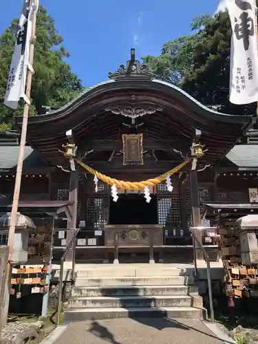 御首神社の本殿・本堂