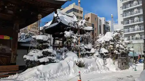 中央寺の庭園