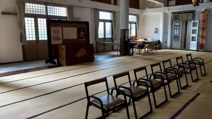 高野寺の本殿・本堂