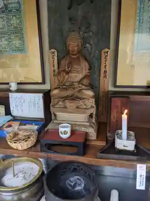 勝満山 崇彦寺の仏像