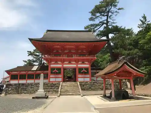 日御碕神社の山門