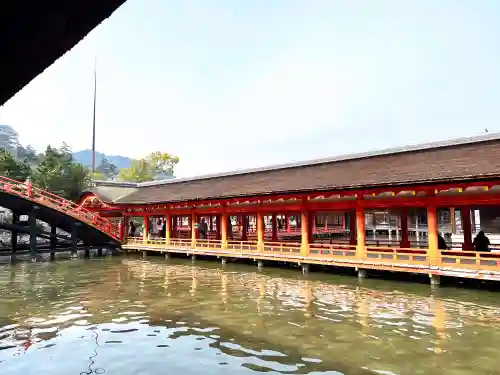 厳島神社の建物その他