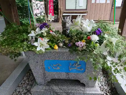 滑川神社 - 仕事と子どもの守り神の手水