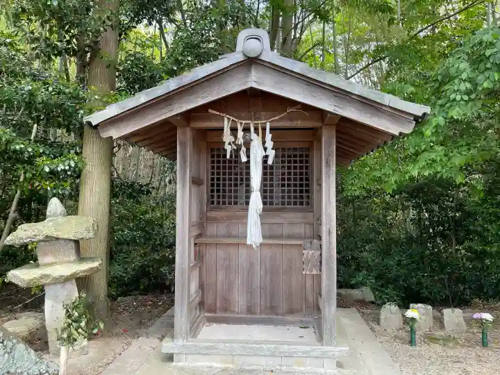 八坂神社 御旅所の{uncategorized: "未分類", other: "その他", undefined: "問題あり", building: "その他建物", grave: "お墓", sacred_gate: "鳥居", guardian: "狛犬", statue: "像", buddha: "仏像", history: "歴史", nature: "自然", garden: "庭園", animal: "動物", pagoda: "塔", temizu: "手水舎", mountain_gate: "山門・神門", sanctuary: "本殿・本堂", subordinate: "末社・摂社", art: "芸術", scenery: "景色", jizo: "地蔵", ema: "絵馬", goshuin: "御朱印", omikuji: "おみくじ", items: "授与品その他", amulet: "お守り", goshuincho: "御朱印帳", eats: "食事", festival: "お祭り", votive_dance: "神楽", shichigosan: "七五三参", wedding: "結婚式", experience: "体験その他", initially: "初詣", around: "周辺", anti_infection: "感染症対策"}