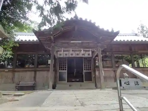 宇志比古神社の本殿・本堂