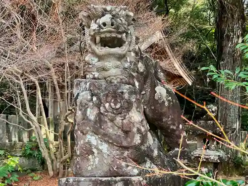 仁比山神社の狛犬