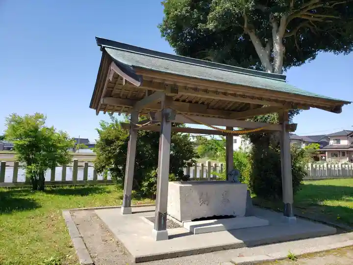 西保神社の手水舎