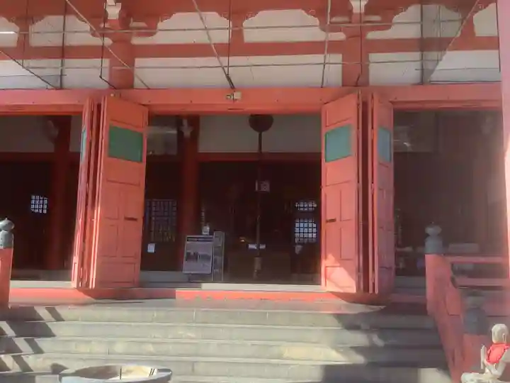 津観音の本殿・本堂