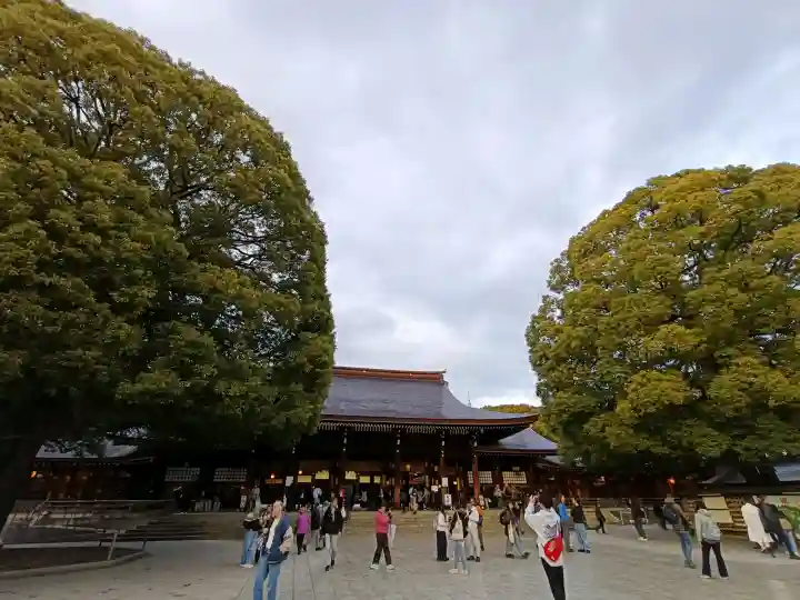 明治神宮の{uncategorized: "未分類", other: "その他", undefined: "問題あり", building: "その他建物", grave: "お墓", sacred_gate: "鳥居", guardian: "狛犬", statue: "像", buddha: "仏像", history: "歴史", nature: "自然", garden: "庭園", animal: "動物", pagoda: "塔", temizu: "手水舎", mountain_gate: "山門・神門", sanctuary: "本殿・本堂", subordinate: "末社・摂社", art: "芸術", scenery: "景色", jizo: "地蔵", ema: "絵馬", goshuin: "御朱印", omikuji: "おみくじ", items: "授与品その他", amulet: "お守り", goshuincho: "御朱印帳", eats: "食事", festival: "お祭り", votive_dance: "神楽", shichigosan: "七五三参", wedding: "結婚式", experience: "体験その他", initially: "初詣", around: "周辺", anti_infection: "感染症対策"}