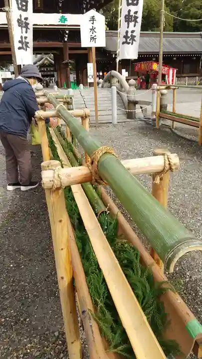 真清田神社の手水舎