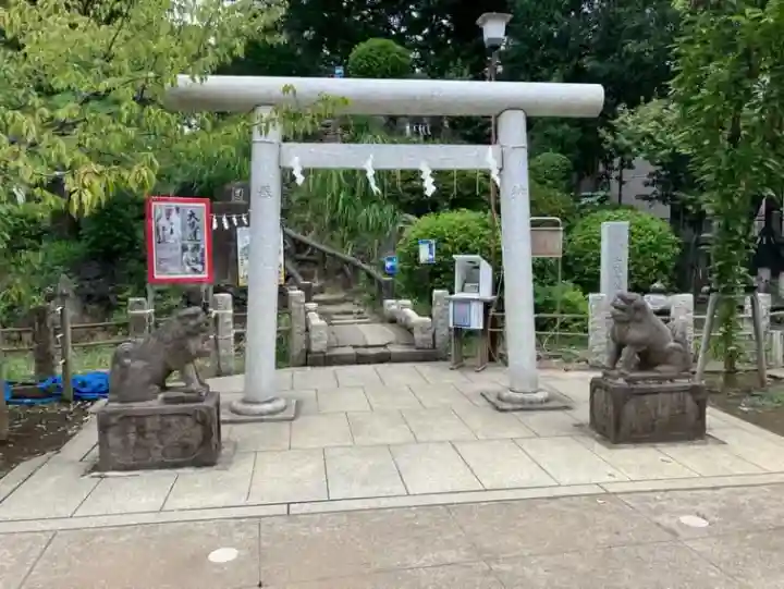 鳩森八幡神社(東京都)