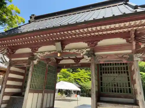 冨士御室浅間神社の山門・神門