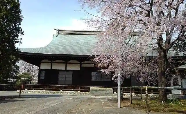 南養寺の本殿・本堂
