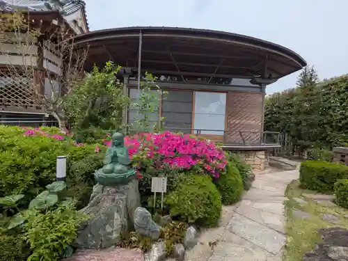 西蓮寺(東京都)