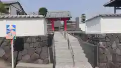 清岩寺の山門