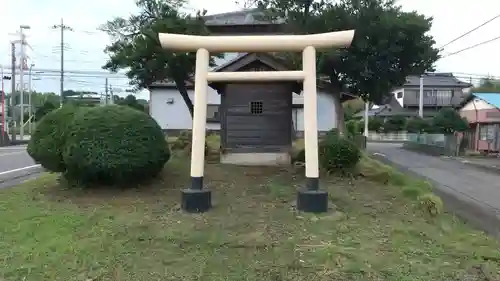 神社(名称不明)の鳥居