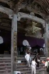 成相寺の本殿