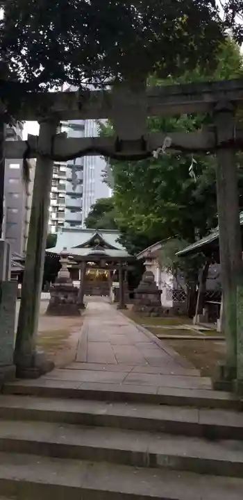 綾瀬稲荷神社の鳥居