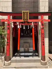 朝日稲荷神社の鳥居