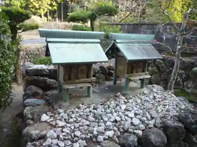 東明院の末社・摂社