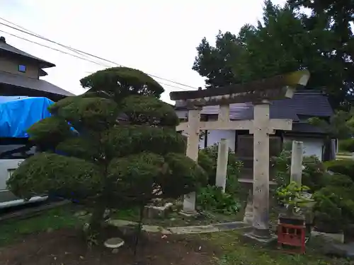 稲荷神社の鳥居