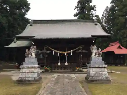 二宮赤城神社の本殿・本堂