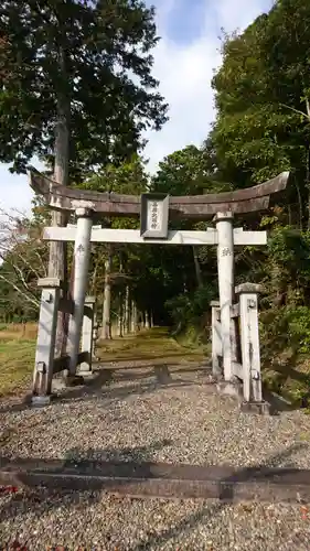 高岡大明神の鳥居