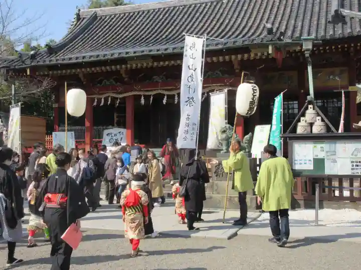 浅草神社のお祭り