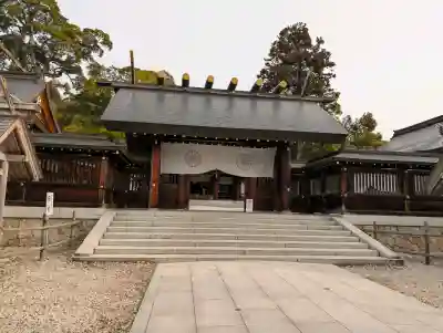 丹後一ノ宮 元伊勢 籠神社の{uncategorized: "未分類", other: "その他", undefined: "問題あり", building: "その他建物", grave: "お墓", sacred_gate: "鳥居", guardian: "狛犬", statue: "像", buddha: "仏像", history: "歴史", nature: "自然", garden: "庭園", animal: "動物", pagoda: "塔", temizu: "手水舎", mountain_gate: "山門・神門", sanctuary: "本殿・本堂", subordinate: "末社・摂社", art: "芸術", scenery: "景色", jizo: "地蔵", ema: "絵馬", goshuin: "御朱印", omikuji: "おみくじ", items: "授与品その他", amulet: "お守り", goshuincho: "御朱印帳", eats: "食事", festival: "お祭り", votive_dance: "神楽", shichigosan: "七五三参", wedding: "結婚式", experience: "体験その他", initially: "初詣", around: "周辺", anti_infection: "感染症対策"}