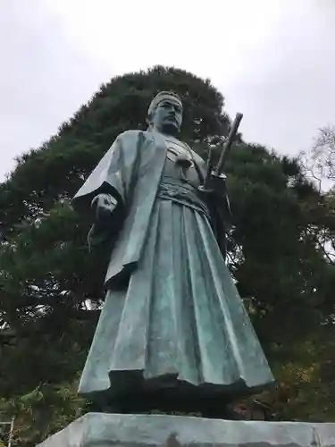 高幡不動尊　金剛寺の像