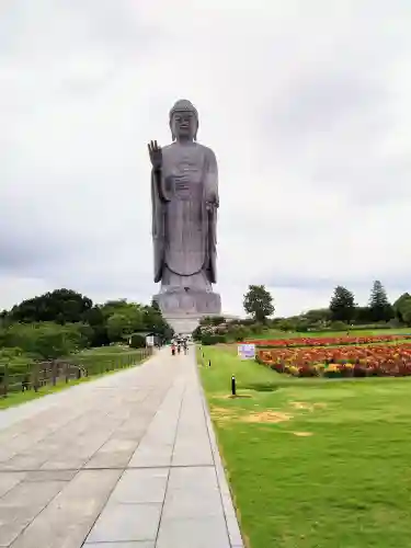 東本願寺本廟 牛久浄苑（牛久大仏）(茨城県)