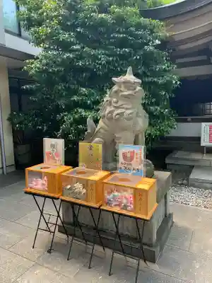 大鳥神社の{uncategorized: "未分類", other: "その他", undefined: "問題あり", building: "その他建物", grave: "お墓", sacred_gate: "鳥居", guardian: "狛犬", statue: "像", buddha: "仏像", history: "歴史", nature: "自然", garden: "庭園", animal: "動物", pagoda: "塔", temizu: "手水舎", mountain_gate: "山門・神門", sanctuary: "本殿・本堂", subordinate: "末社・摂社", art: "芸術", scenery: "景色", jizo: "地蔵", ema: "絵馬", goshuin: "御朱印", omikuji: "おみくじ", items: "授与品その他", amulet: "お守り", goshuincho: "御朱印帳", eats: "食事", festival: "お祭り", votive_dance: "神楽", shichigosan: "七五三参", wedding: "結婚式", experience: "体験その他", initially: "初詣", around: "周辺", anti_infection: "感染症対策"}