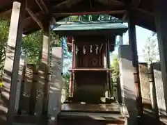 神明社の本殿