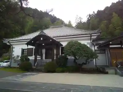 興徳寺の本殿・本堂