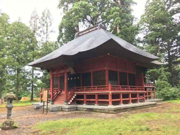 出羽神社(出羽三山神社)~三神合祭殿~の本殿・本堂