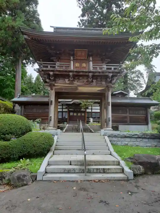 雄山寺の山門・神門