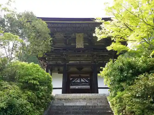 円成寺の山門