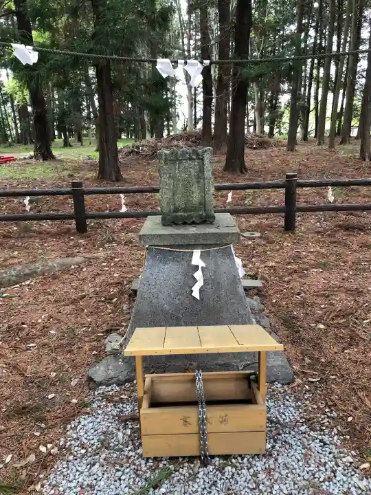 桃園神社の{uncategorized: "未分類", other: "その他", undefined: "問題あり", building: "その他建物", grave: "お墓", sacred_gate: "鳥居", guardian: "狛犬", statue: "像", buddha: "仏像", history: "歴史", nature: "自然", garden: "庭園", animal: "動物", pagoda: "塔", temizu: "手水舎", mountain_gate: "山門・神門", sanctuary: "本殿・本堂", subordinate: "末社・摂社", art: "芸術", scenery: "景色", jizo: "地蔵", ema: "絵馬", goshuin: "御朱印", omikuji: "おみくじ", items: "授与品その他", amulet: "お守り", goshuincho: "御朱印帳", eats: "食事", festival: "お祭り", votive_dance: "神楽", shichigosan: "七五三参", wedding: "結婚式", experience: "体験その他", initially: "初詣", around: "周辺", anti_infection: "感染症対策"}
