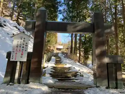 牛伏寺の山門・神門