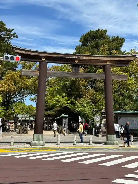 豊國神社の{uncategorized: "未分類", other: "その他", undefined: "問題あり", building: "その他建物", grave: "お墓", sacred_gate: "鳥居", guardian: "狛犬", statue: "像", buddha: "仏像", history: "歴史", nature: "自然", garden: "庭園", animal: "動物", pagoda: "塔", temizu: "手水舎", mountain_gate: "山門・神門", sanctuary: "本殿・本堂", subordinate: "末社・摂社", art: "芸術", scenery: "景色", jizo: "地蔵", ema: "絵馬", goshuin: "御朱印", omikuji: "おみくじ", items: "授与品その他", amulet: "お守り", goshuincho: "御朱印帳", eats: "食事", festival: "お祭り", votive_dance: "神楽", shichigosan: "七五三参", wedding: "結婚式", experience: "体験その他", initially: "初詣", around: "周辺", anti_infection: "感染症対策"}