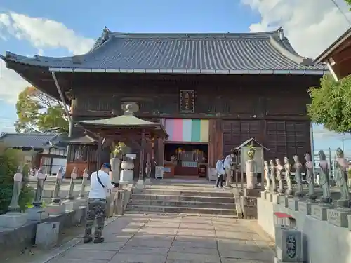 道隆寺の本殿・本堂