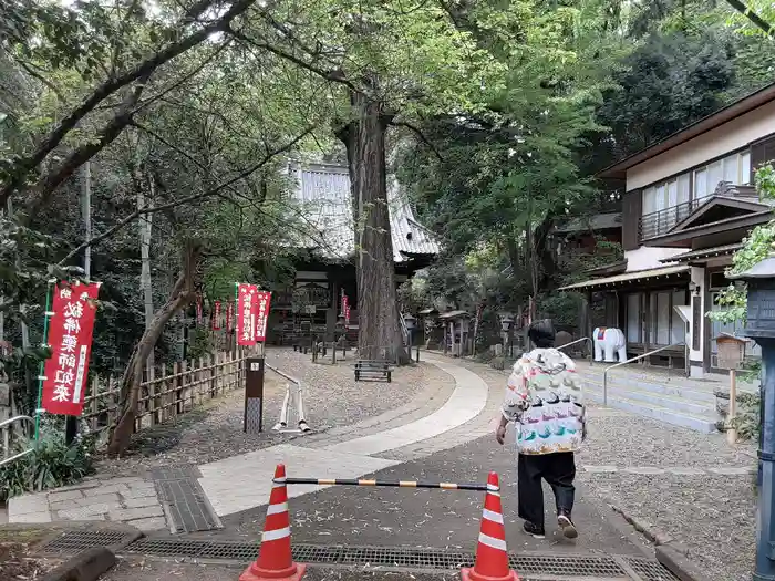 野津田薬師堂(福王寺)の建物その他