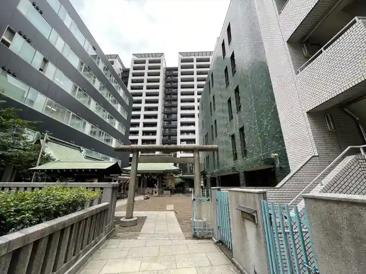 宮益御嶽神社の鳥居