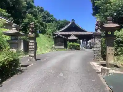観福寺の山門・神門