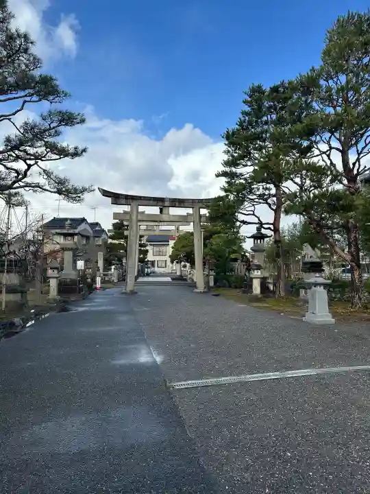 於保多神社の{uncategorized: "未分類", other: "その他", undefined: "問題あり", building: "その他建物", grave: "お墓", sacred_gate: "鳥居", guardian: "狛犬", statue: "像", buddha: "仏像", history: "歴史", nature: "自然", garden: "庭園", animal: "動物", pagoda: "塔", temizu: "手水舎", mountain_gate: "山門・神門", sanctuary: "本殿・本堂", subordinate: "末社・摂社", art: "芸術", scenery: "景色", jizo: "地蔵", ema: "絵馬", goshuin: "御朱印", omikuji: "おみくじ", items: "授与品その他", amulet: "お守り", goshuincho: "御朱印帳", eats: "食事", festival: "お祭り", votive_dance: "神楽", shichigosan: "七五三参", wedding: "結婚式", experience: "体験その他", initially: "初詣", around: "周辺", anti_infection: "感染症対策"}