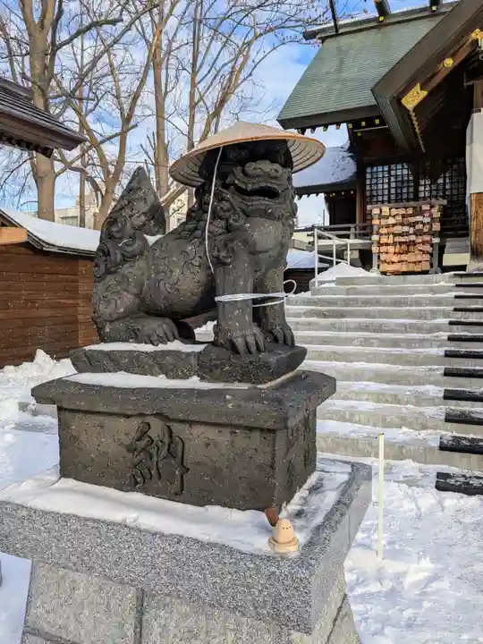 札幌諏訪神社の狛犬