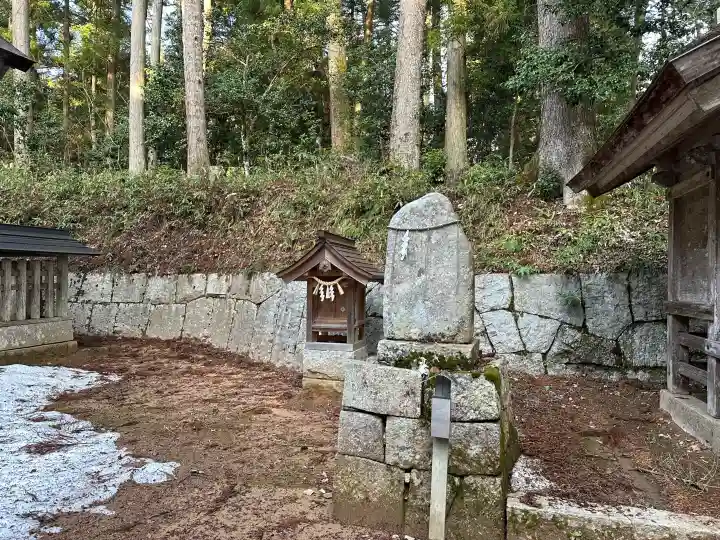 湯野神社の{uncategorized: "未分類", other: "その他", undefined: "問題あり", building: "その他建物", grave: "お墓", sacred_gate: "鳥居", guardian: "狛犬", statue: "像", buddha: "仏像", history: "歴史", nature: "自然", garden: "庭園", animal: "動物", pagoda: "塔", temizu: "手水舎", mountain_gate: "山門・神門", sanctuary: "本殿・本堂", subordinate: "末社・摂社", art: "芸術", scenery: "景色", jizo: "地蔵", ema: "絵馬", goshuin: "御朱印", omikuji: "おみくじ", items: "授与品その他", amulet: "お守り", goshuincho: "御朱印帳", eats: "食事", festival: "お祭り", votive_dance: "神楽", shichigosan: "七五三参", wedding: "結婚式", experience: "体験その他", initially: "初詣", around: "周辺", anti_infection: "感染症対策"}